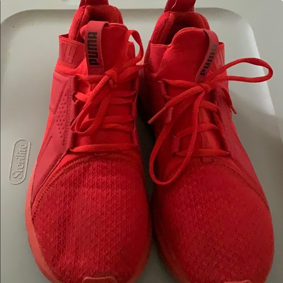 All Red Pumas - Picture 2 of 2